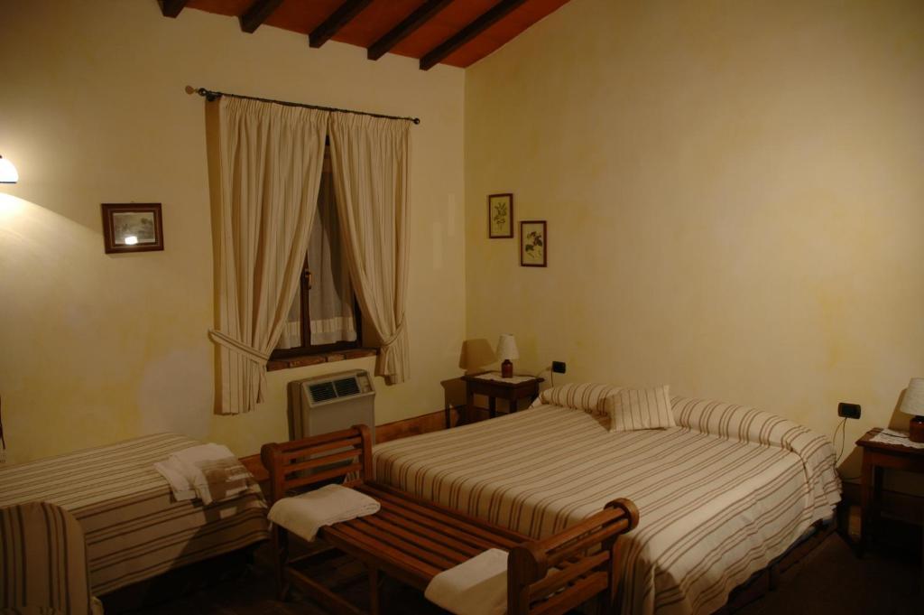 Agriturismo Le Piane Del Milia Suvereto Szoba fotó